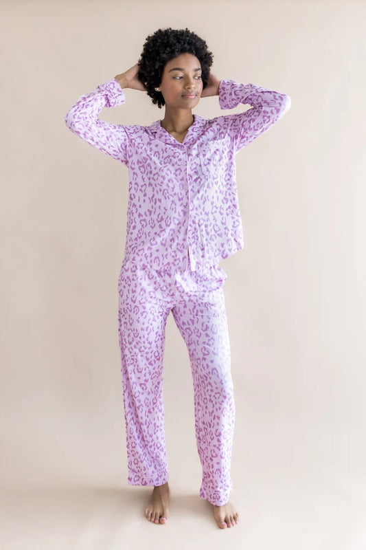 Long-Sleeved Women's Pajama Set in Thistle Leopard