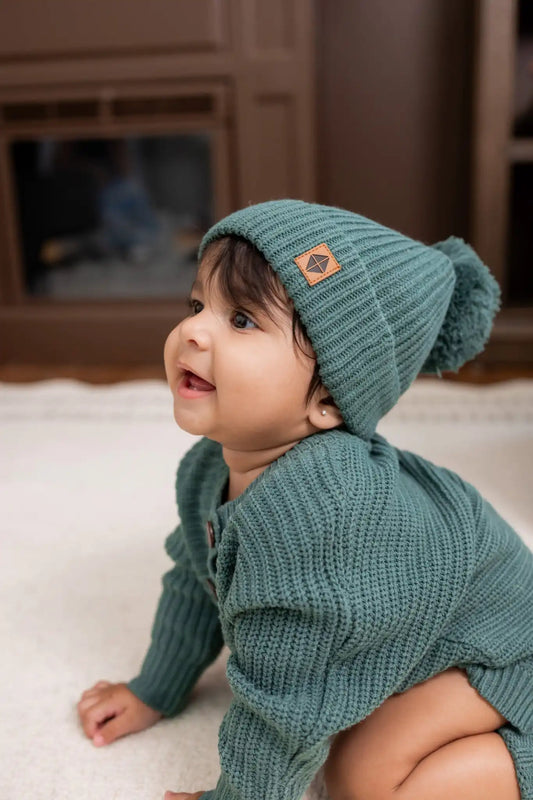 Chunky Knit Pom Beanie in Pine