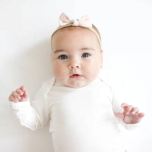 Tiny Nylon Bow in Blush