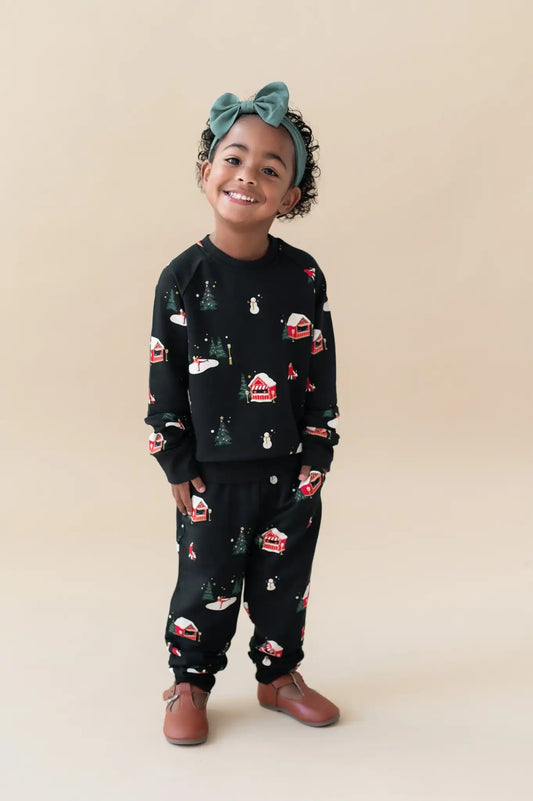 Long Sleeve Jogger Set in Winter Wonderland
