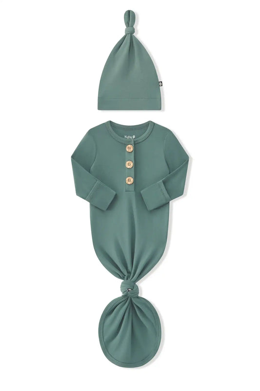 Knotted Day Gown with Hat Set in Pine