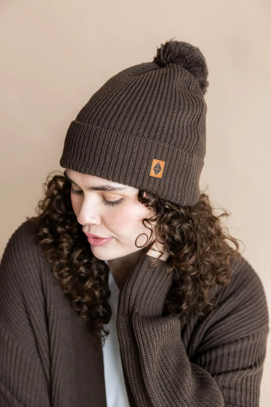 Chunky Knit Adult Pom in Espresso