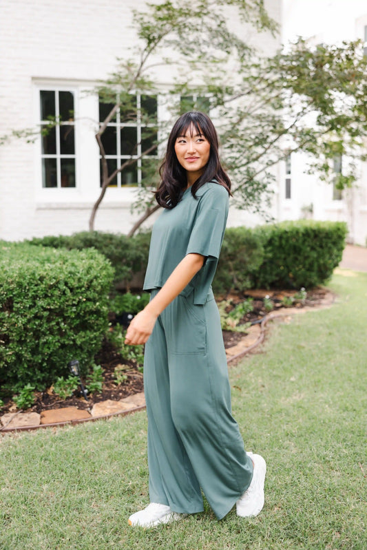 Women's Wide Leg Pant Set in Pine